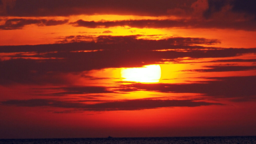 赤木名湾の夕日