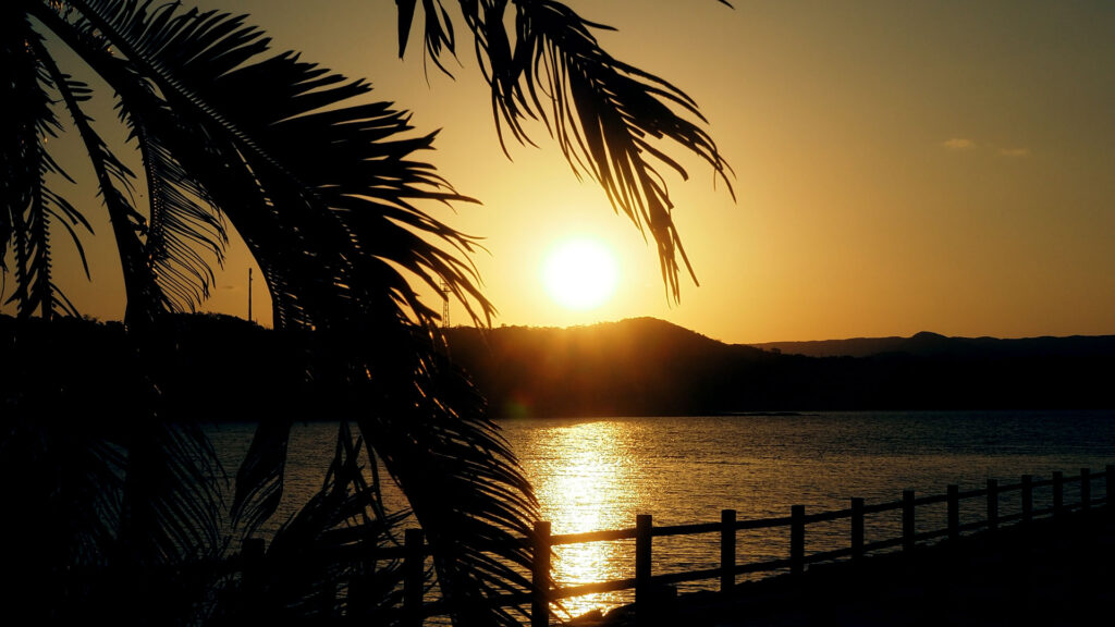 喜瀬漁港の夕日
